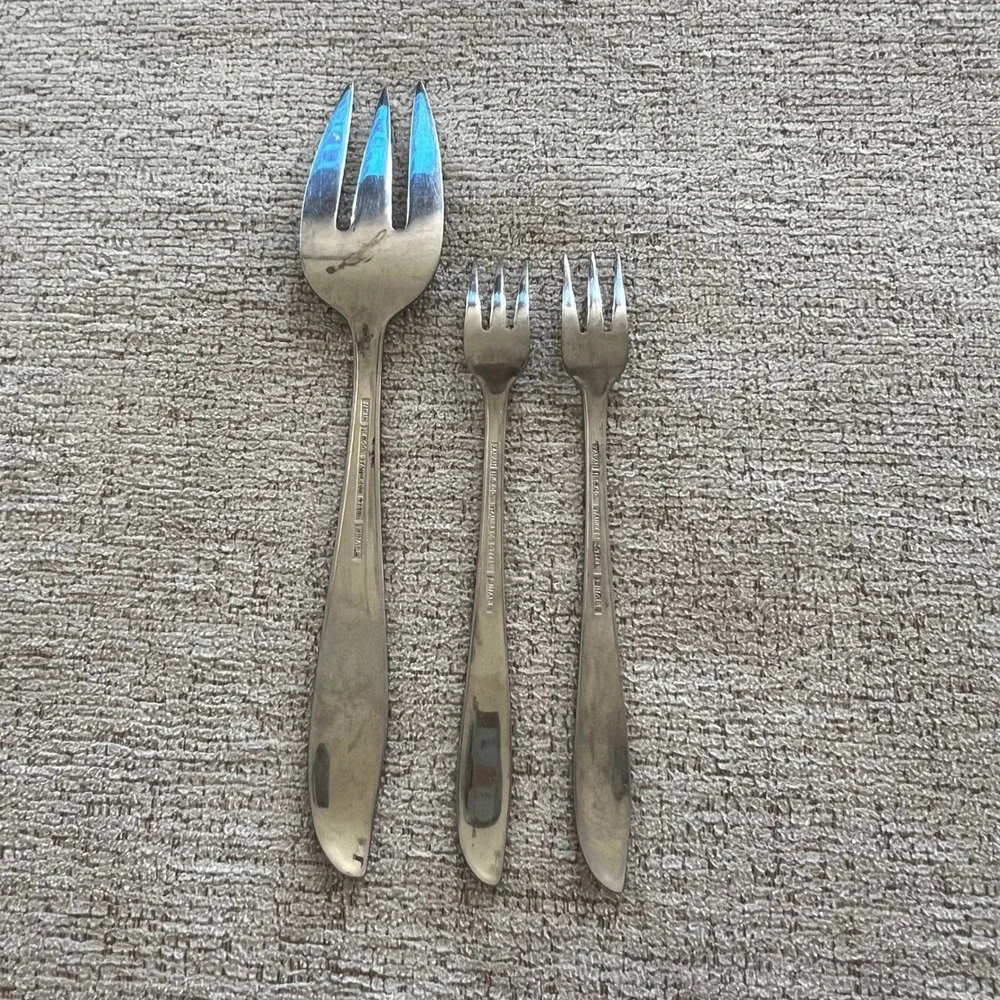 Vintage N.S. Co. Finale Stainless Steel Serving Fork‎ and 2 Cocktail Forks Japan